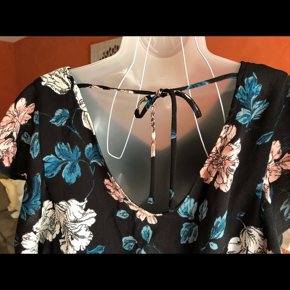 Floral Flowy Summer High/Low Dress - Picture 4 of 5